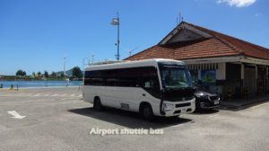 Bus de navette d’aéroport